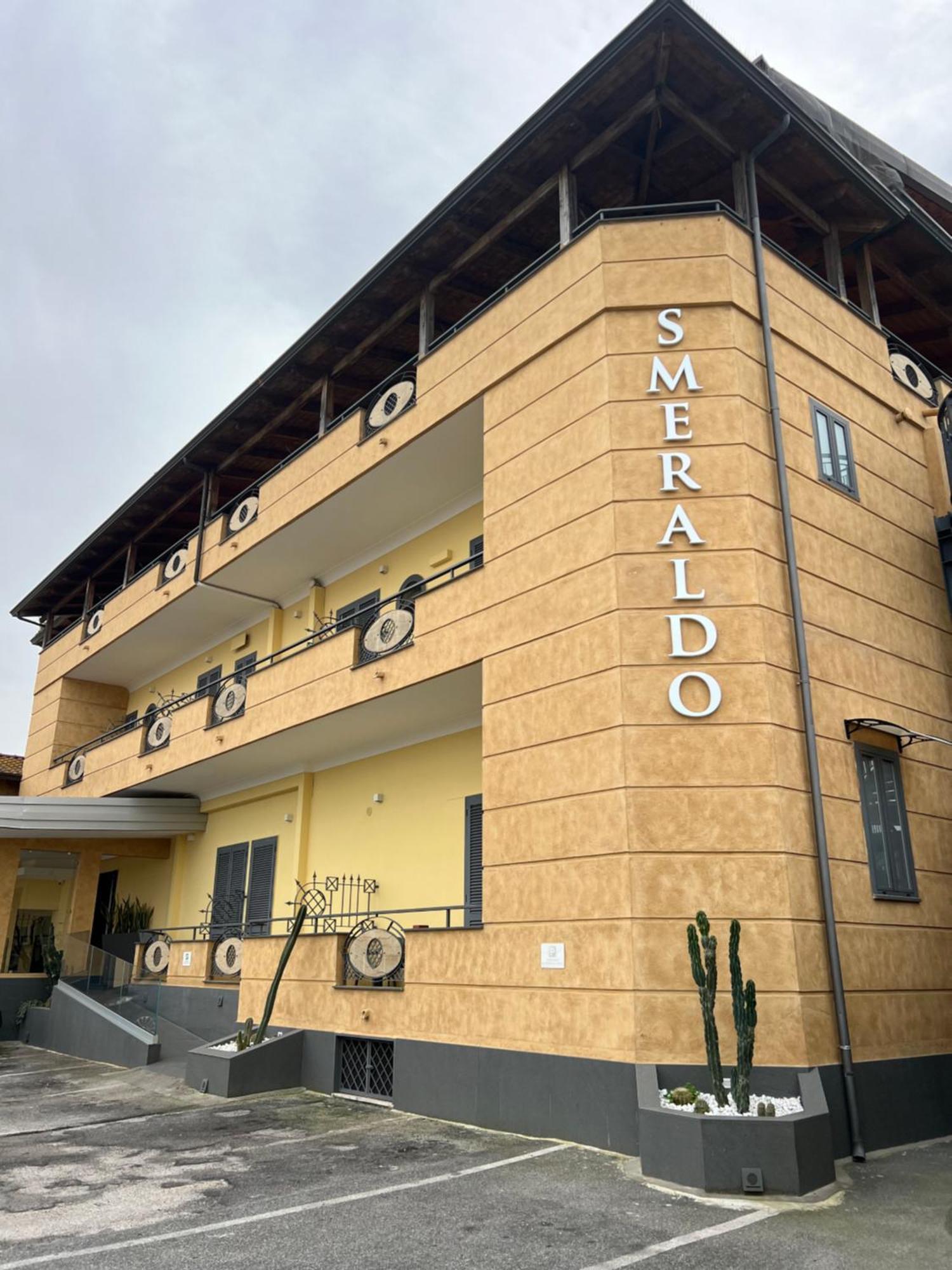 Hotel Smeraldo Qualiano Exterior foto
