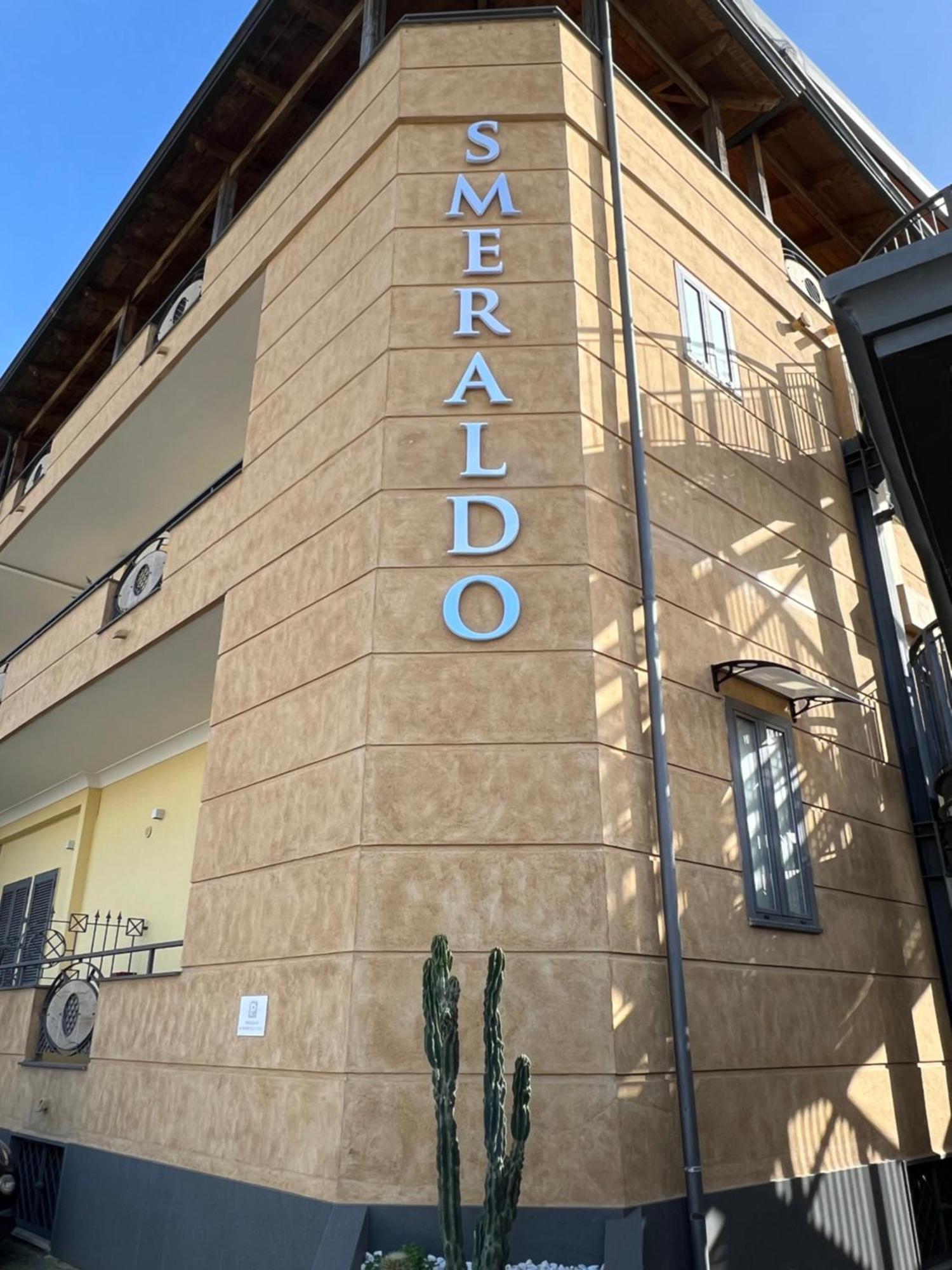 Hotel Smeraldo Qualiano Exterior foto