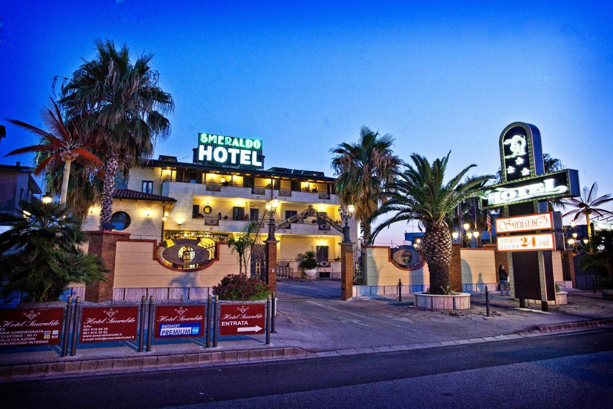 Hotel Smeraldo Qualiano Exterior foto